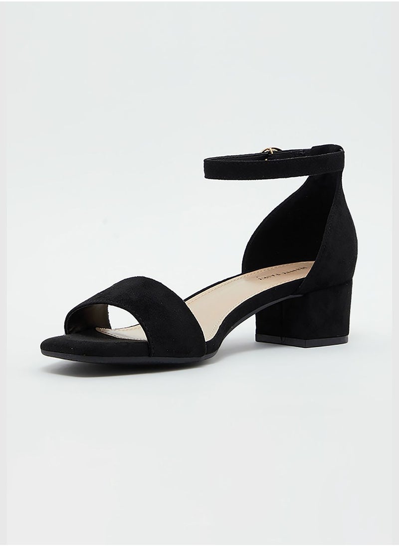 Low block heel sandal