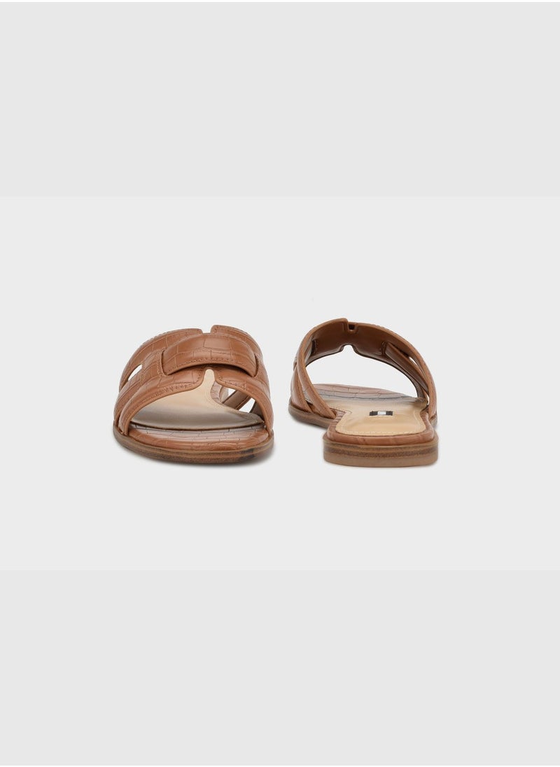 wnGERMANI3 Flats Flat Sandals