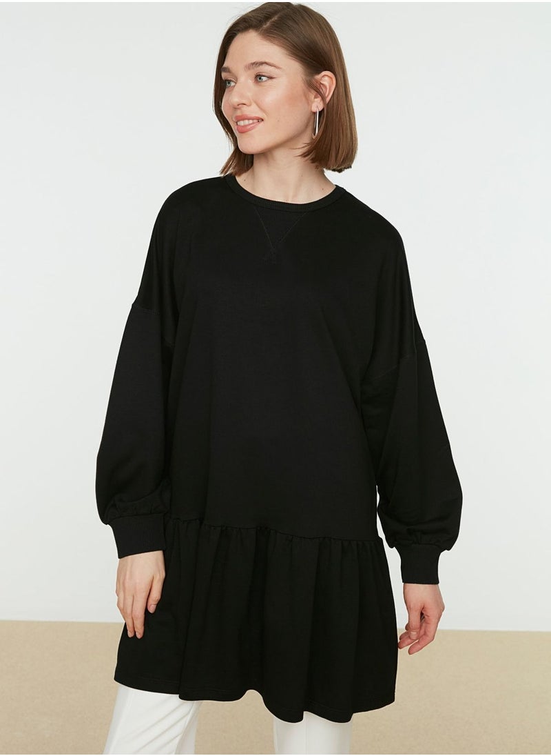 Crew Neck Ruffle Hem Tunic Top