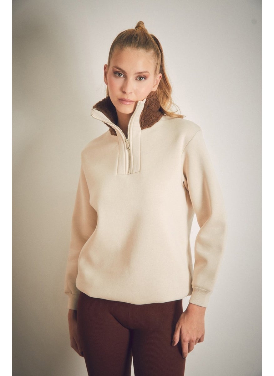 Basic Sweatshirt with Plush Collar and Waist Stopper