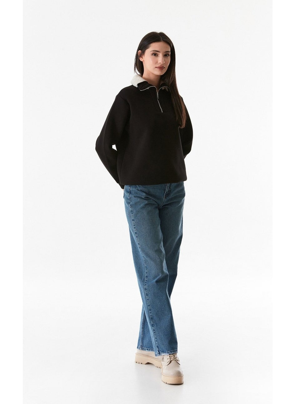 Basic Sweatshirt with Plush Collar and Waist Stopper