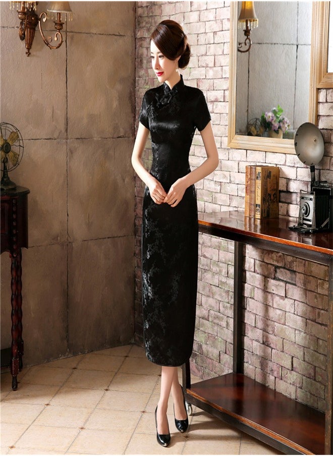 A Plum Blossom Short Sleeved Long Skirt Black