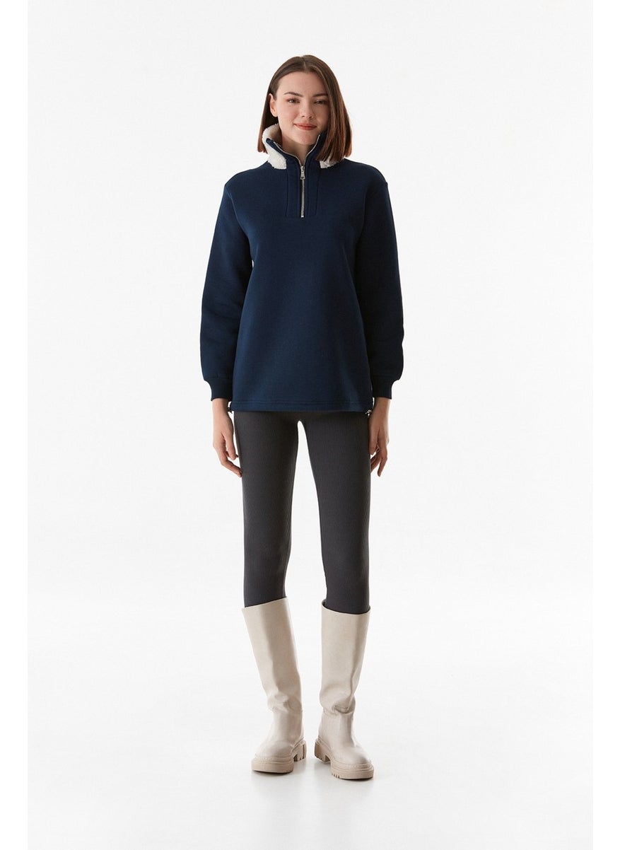 Basic Sweatshirt with Plush Collar and Waist Stopper