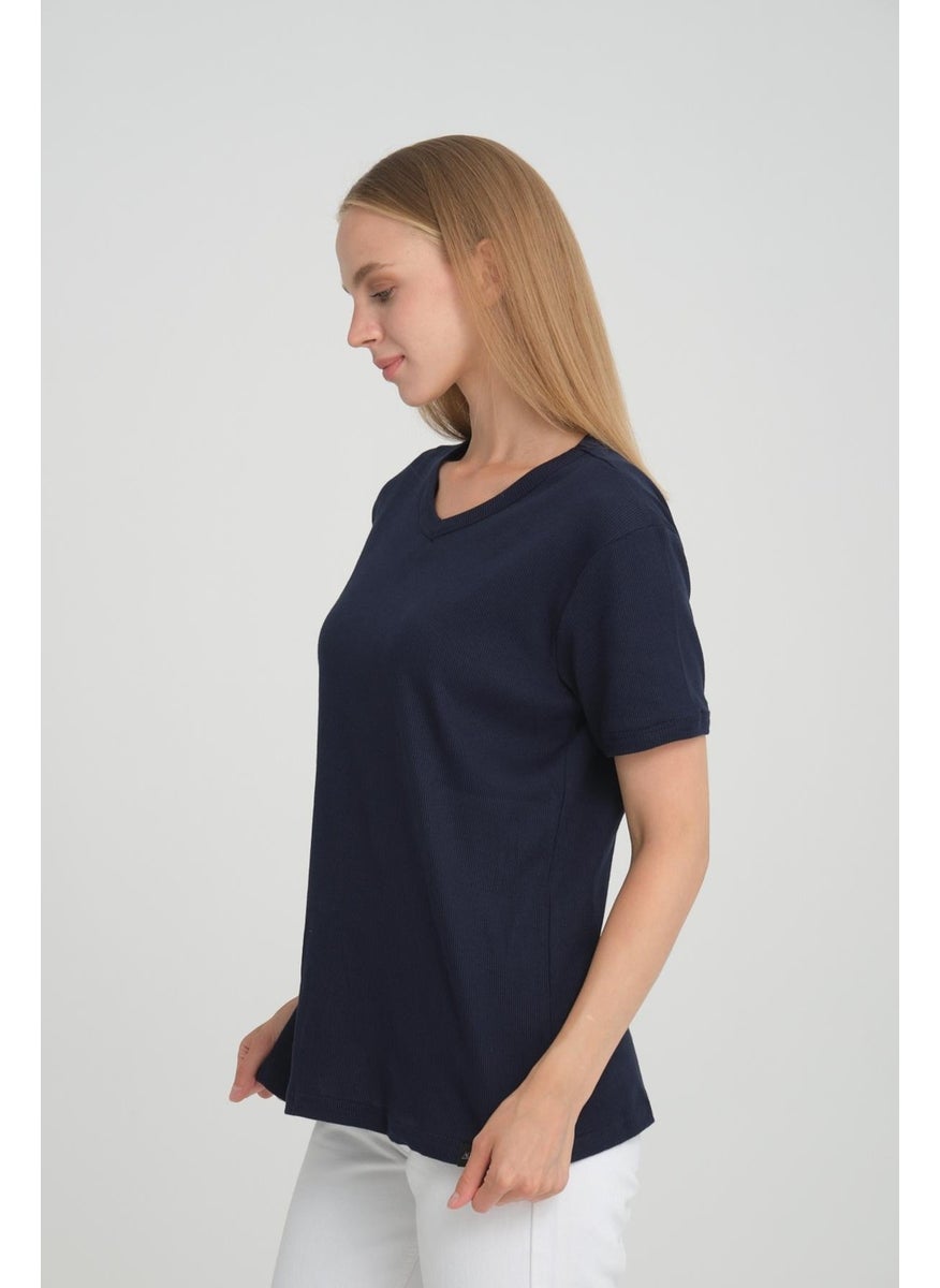 Alexandergardı Ribbed V-Neck Comfort Fit T-Shirt (E24-74602)