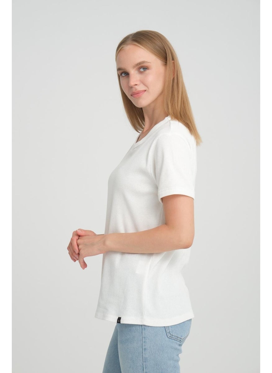 Alexandergardı Ribbed V-Neck Comfort Fit T-Shirt (E24-74602)