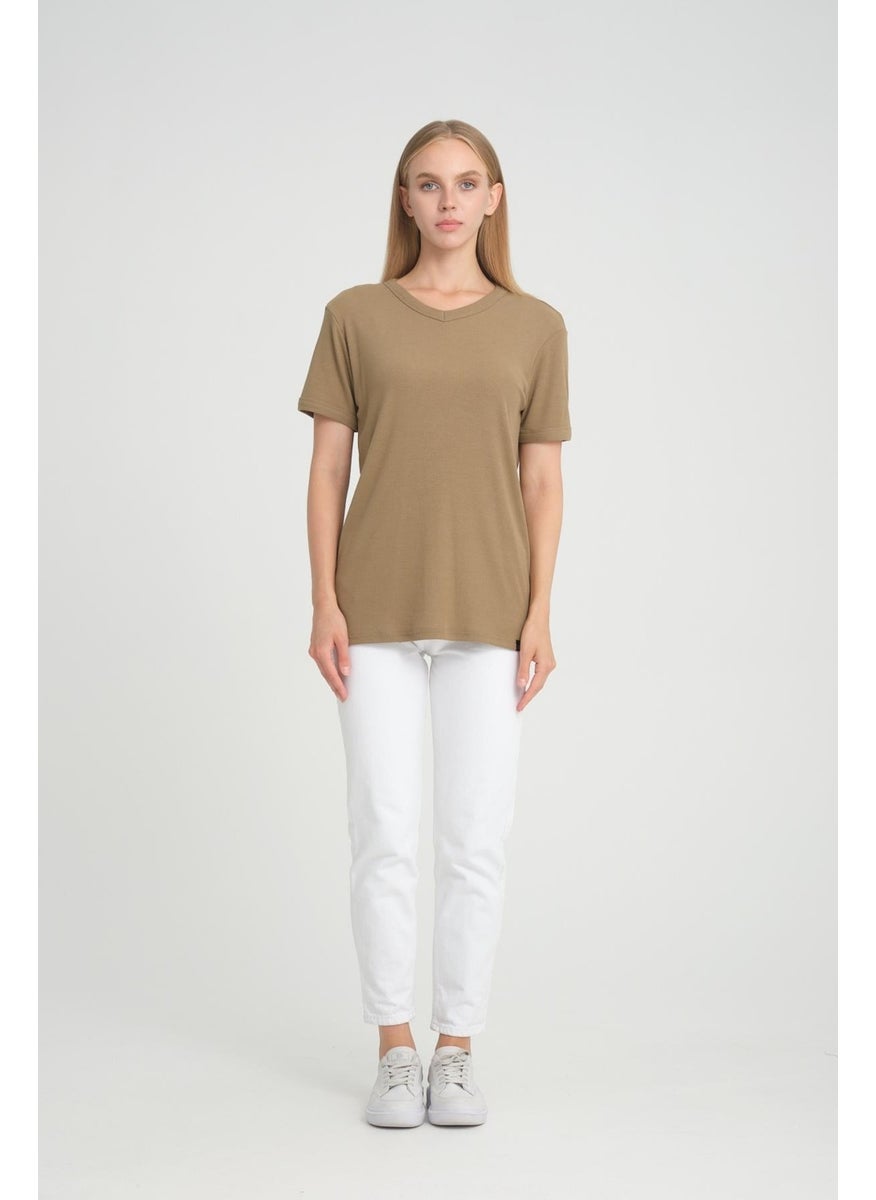 Alexandergardı Ribbed V-Neck Comfort Fit T-Shirt (E24-74602)