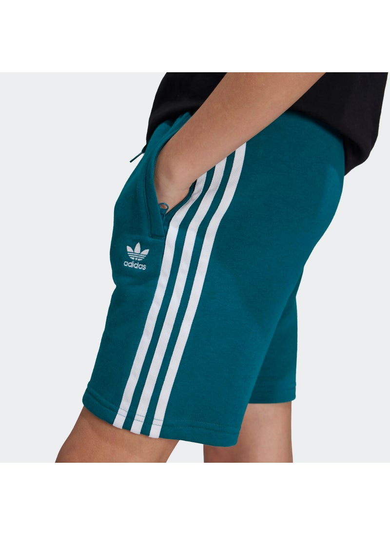 adicolor shorts