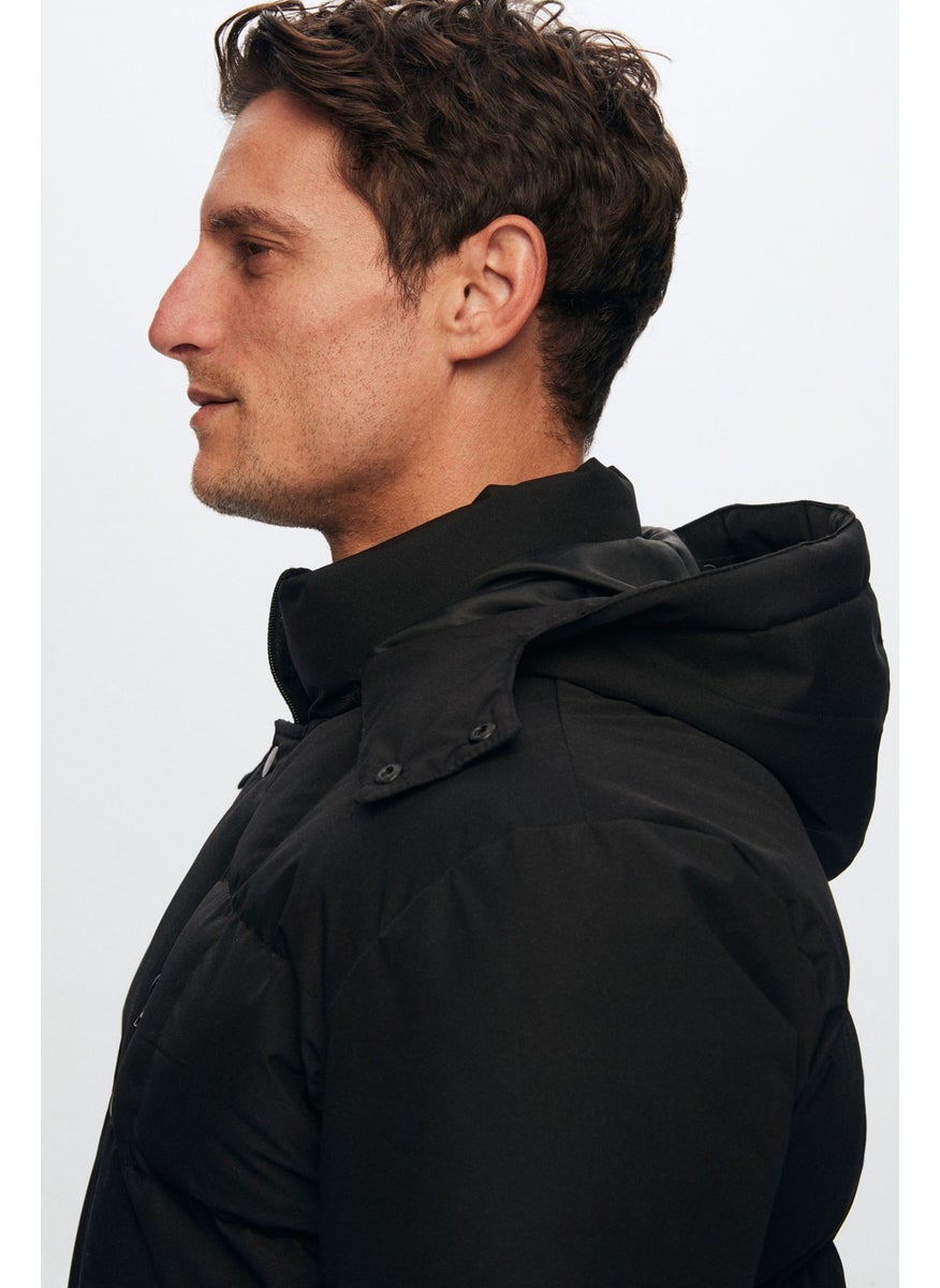 Regular Fit Black Windproof Water Repellent Fiber Filled Removable Hooded Winter Coat 1HF07ORT92475