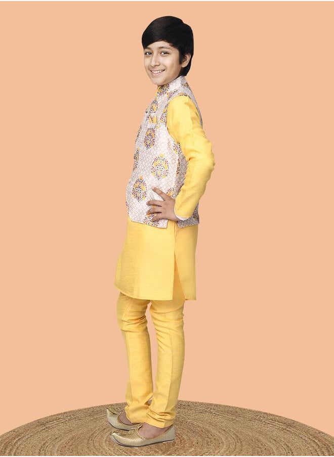 Kurta Pyjama Set with Printed Nehru Jacket