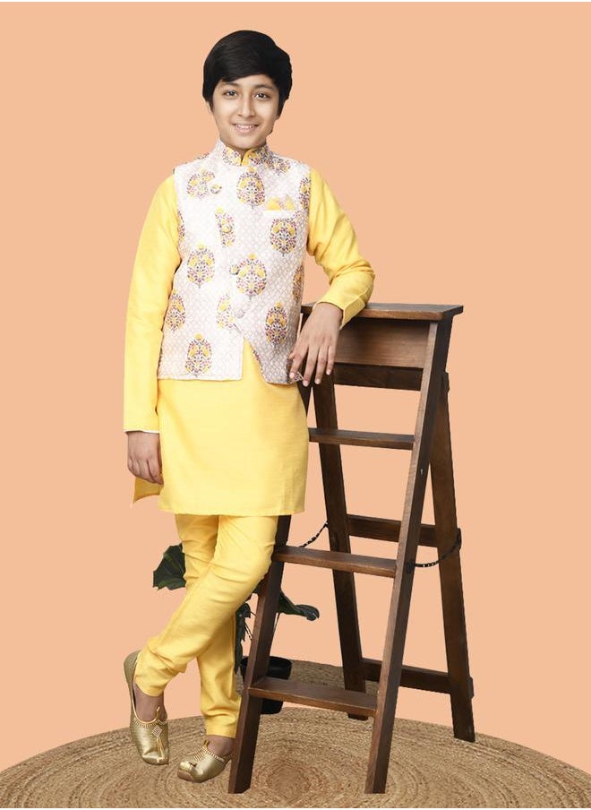 Kurta Pyjama Set with Printed Nehru Jacket