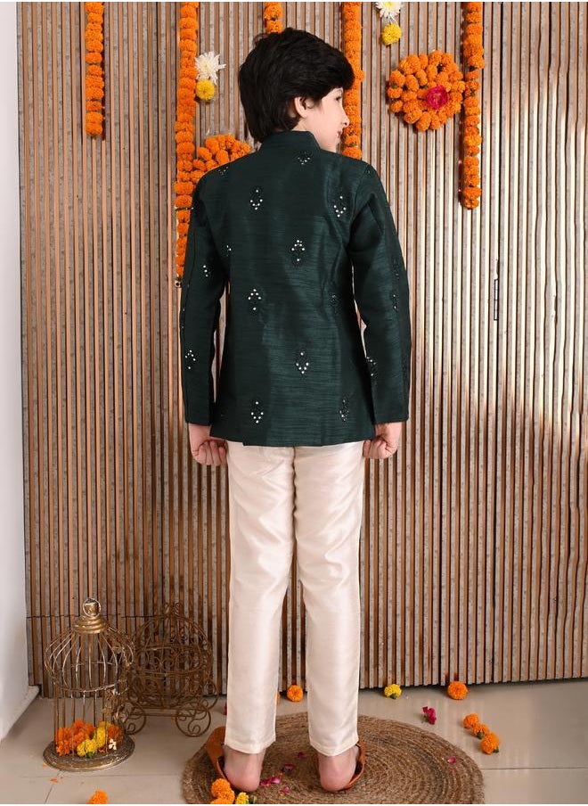 Emroidered Kurta with Pyjama Set