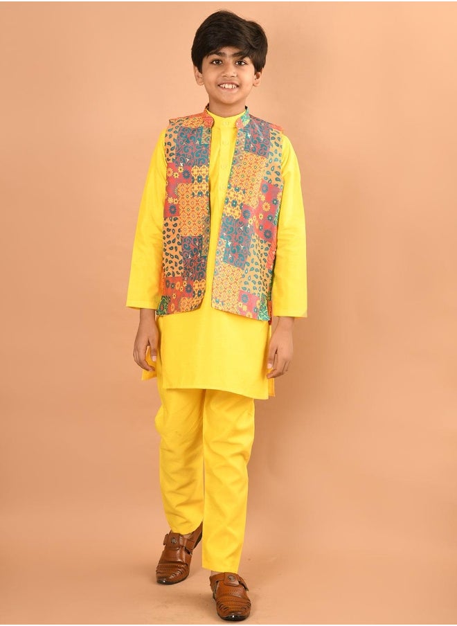 Ethnic Kurta Pajama Set