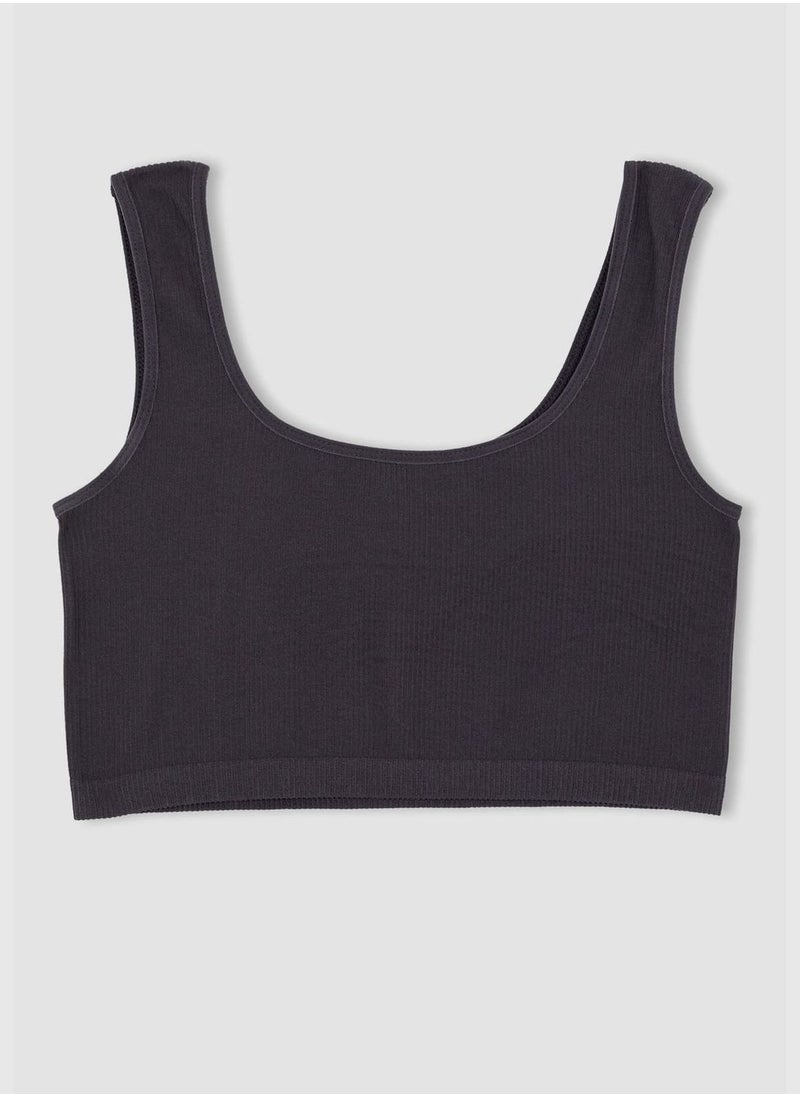 Crew Neck Strappy Sports Bra