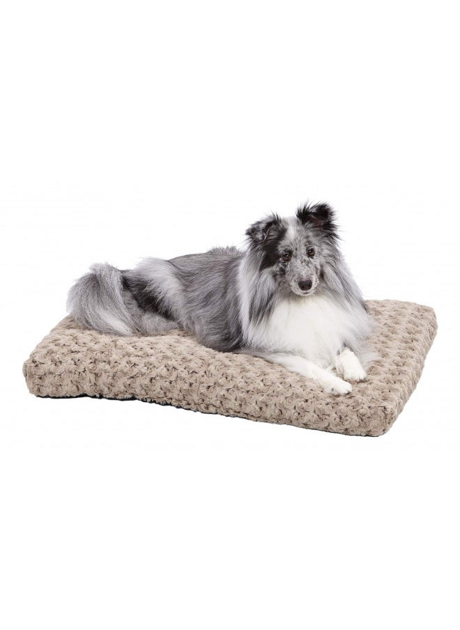 MidWest Homes for Pets Deluxe Dog Beds | Super Plush Dog & Cat Beds Ideal for Dog Crates | Machine Wash & Dryer Friendly, 1-Year Warranty
