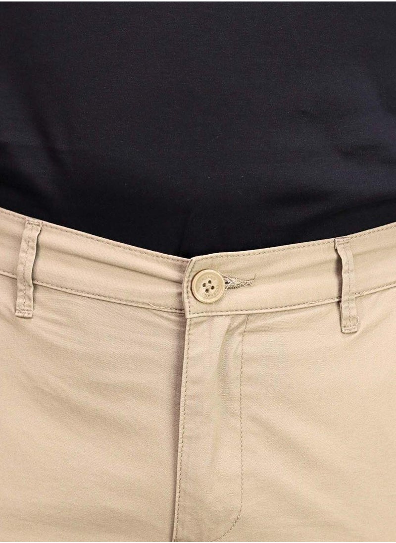 Men’s Twill Mid Rise Elastic Waist Bermuda Shorts