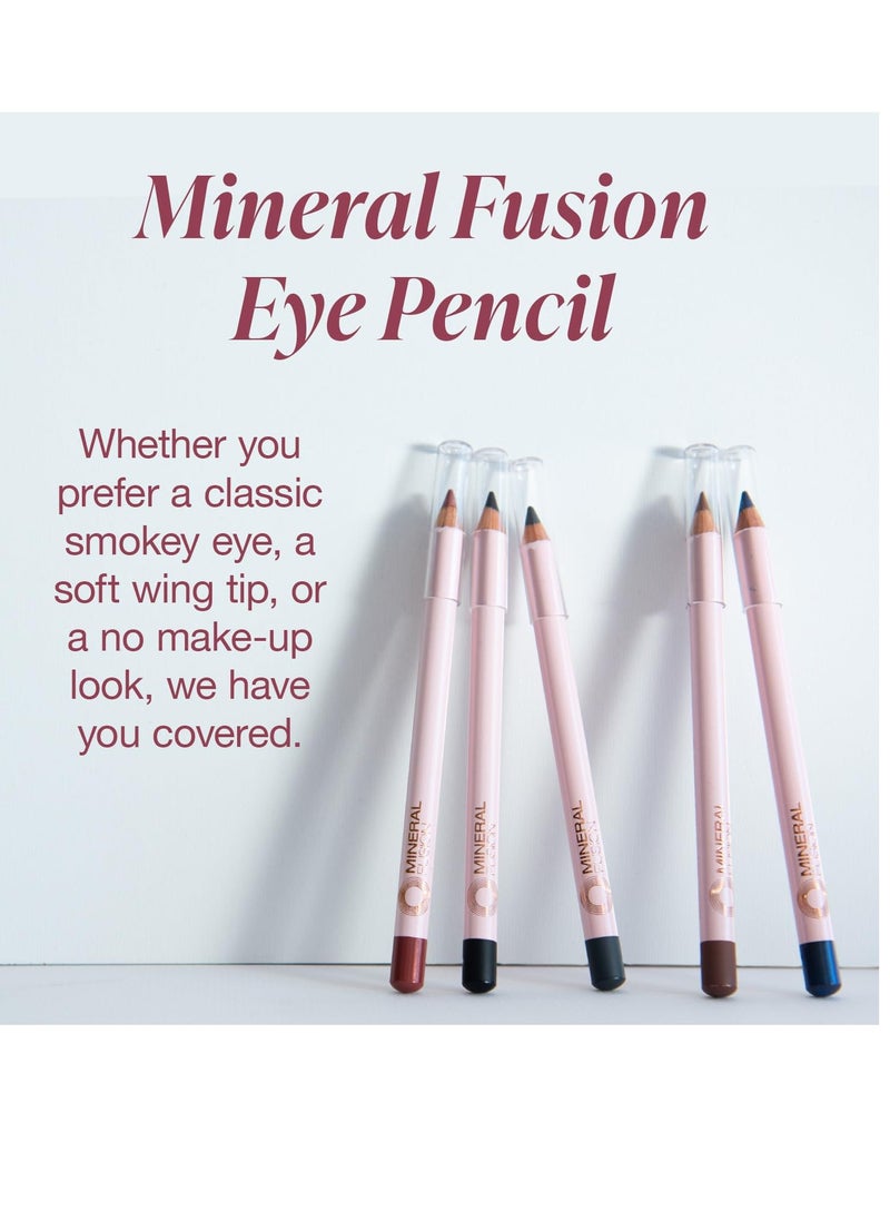 Mineral Fusion Eye Pencil, Black Eyeliner with Soothing Chamomile, Meadowfoam & Vitamin E, Velvety Smooth, Hypoallergenic Eye Makeup to Line & Define, Long-Lasting Eyeliner Pencil, Coal, 0.04 Oz