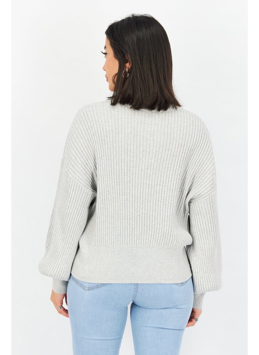 Women Crew Neck Knitted Sweater, Light Grey