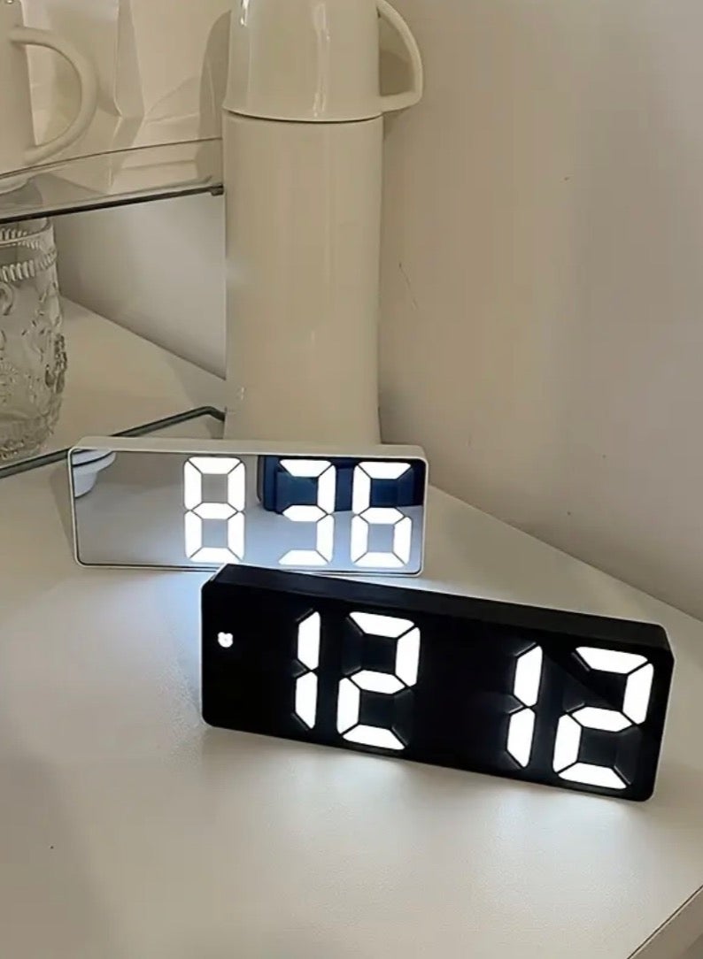 Modern 3D LED Digital Clock for Bedroom - USB Powered, Sleek Home Decor