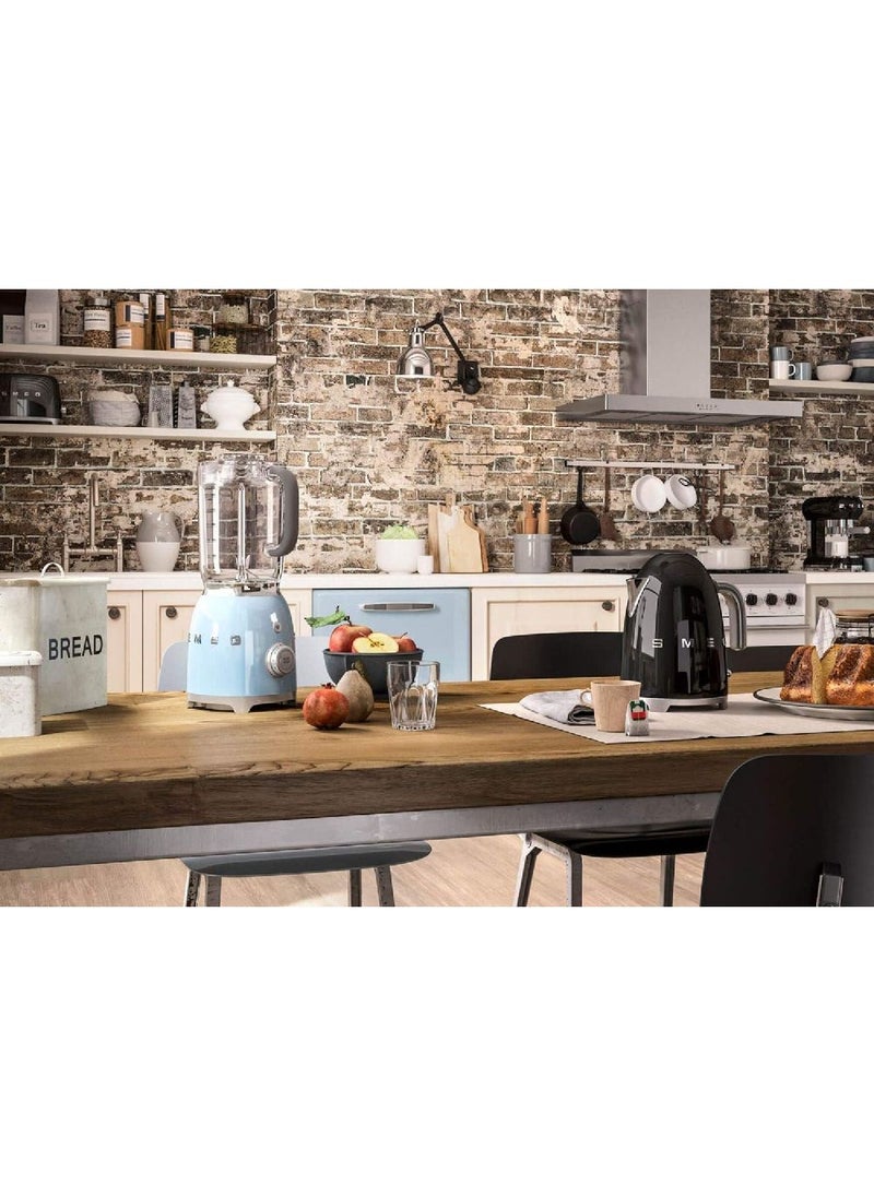 Smeg BLF01PGUK Retro 50's Style Jug Blender with Stainless Steel Blades, 4 Speed Settings and 3 Pre-set Programs, 1.5 Litre, 800 W, Pastel Green