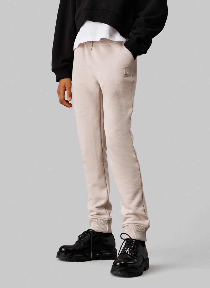 Youth Essential Mini Badge Sweatpants