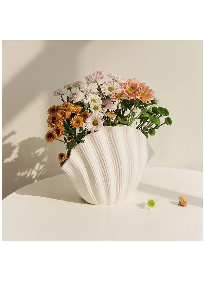 Shell Vase White, Shell Shaped Vase, Ceramic Art Vase, Minimalist Creative Plain-Fired Vases, Flower Vases for Modern Home Decor, Pampas Grass Vases for Table, Centerpiece Decor, Model B Small Size