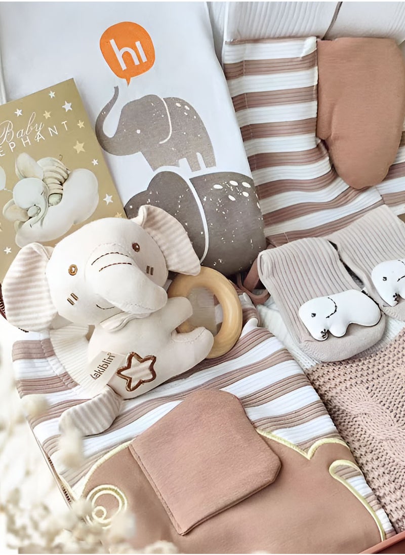 Newborn Baby Elephant-Themed Baby Gift Set for Boys and Girls 0 to 3 Months with 3 Rompers, Shoes, Chewing Toy and Storage Suitcase for Boys and Girls