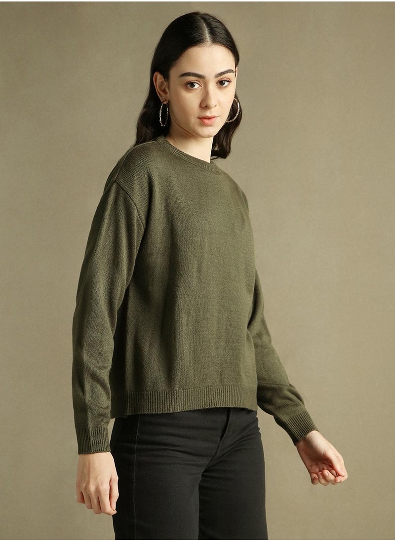 Women's Olive 100% Acrylic Solid Regular Fit Sweater