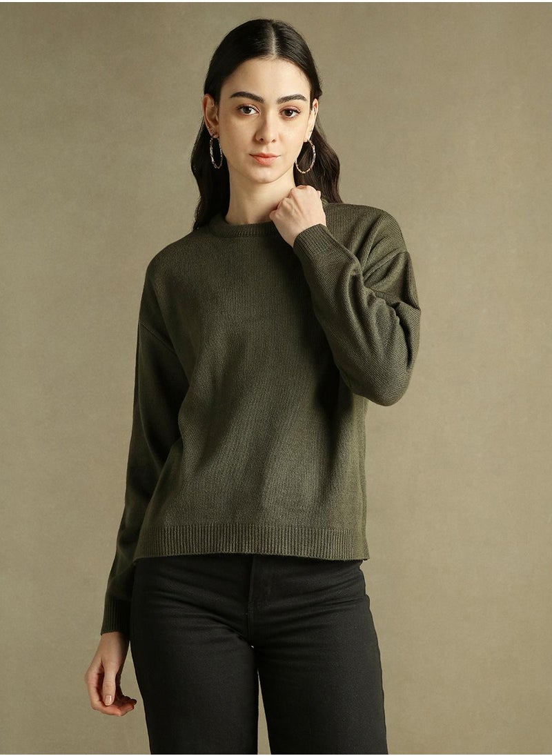 Women's Olive 100% Acrylic Solid Regular Fit Sweater