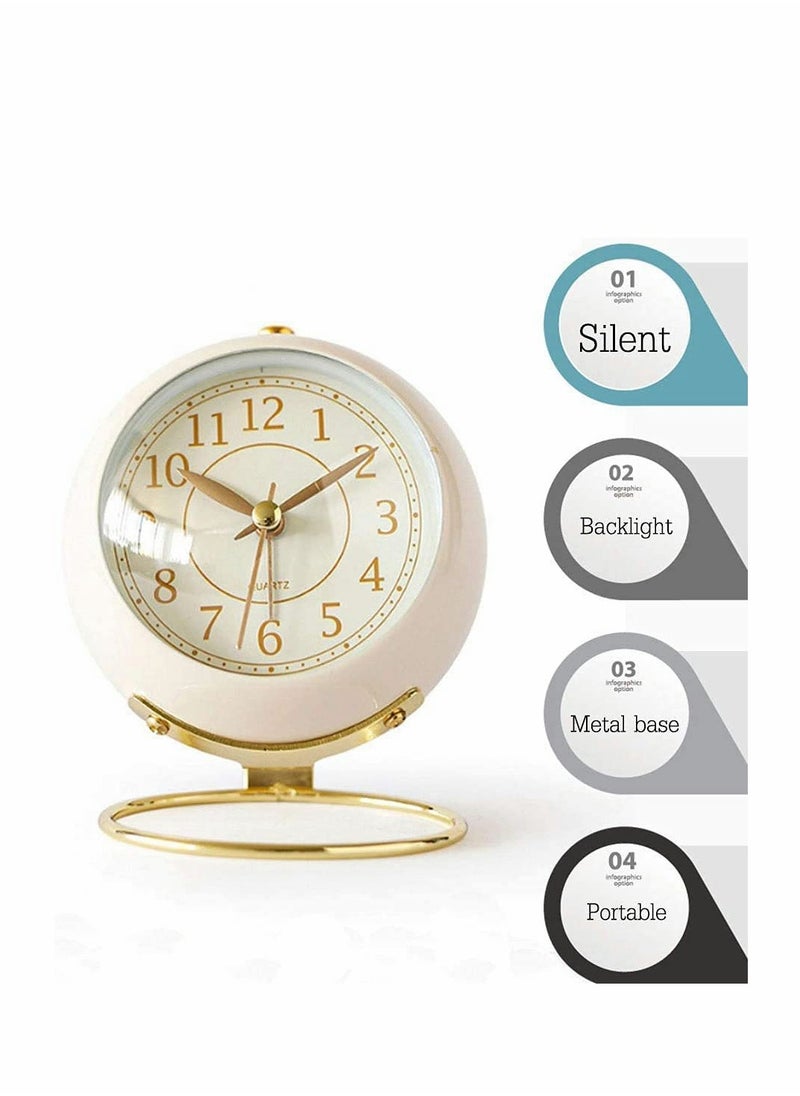 Quiet Alarm Clock For Heavy Sleepers Modern Digital Table Clock with Daylight Sensor and Snooze Button