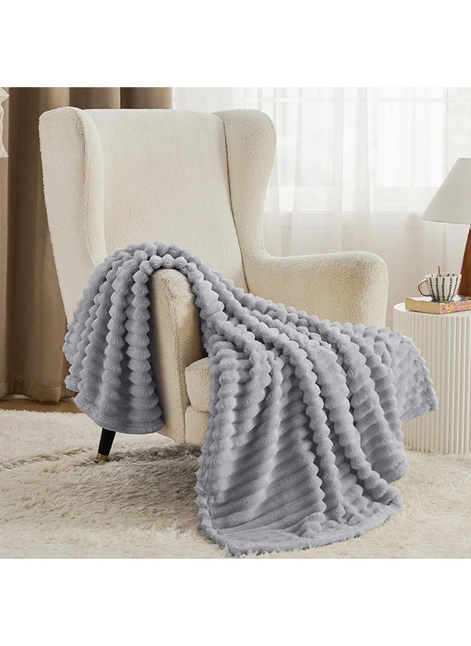 Throw Blanket for Couch or Bed, Super Soft Cozy Fleece Blankets, Lightweight Fuzzy Warm Flannel Blanket Suitable for Room Decor