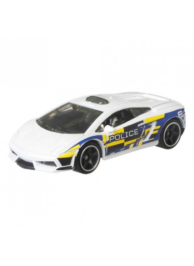 Matchbox 5-Pack of 1:64 Scale Vehicles, 5 Toy Car Collection of Real-World Replicas for Kids 3 Years Old & Up [Styles May Vary]