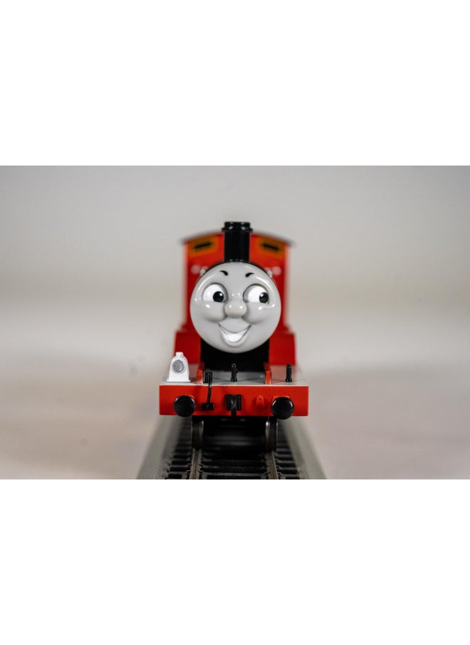 Bachmann Trains - THOMAS & FRIENDS JAMES THE RED ENGINE w/Moving Eyes - HO Scale,unisex-children