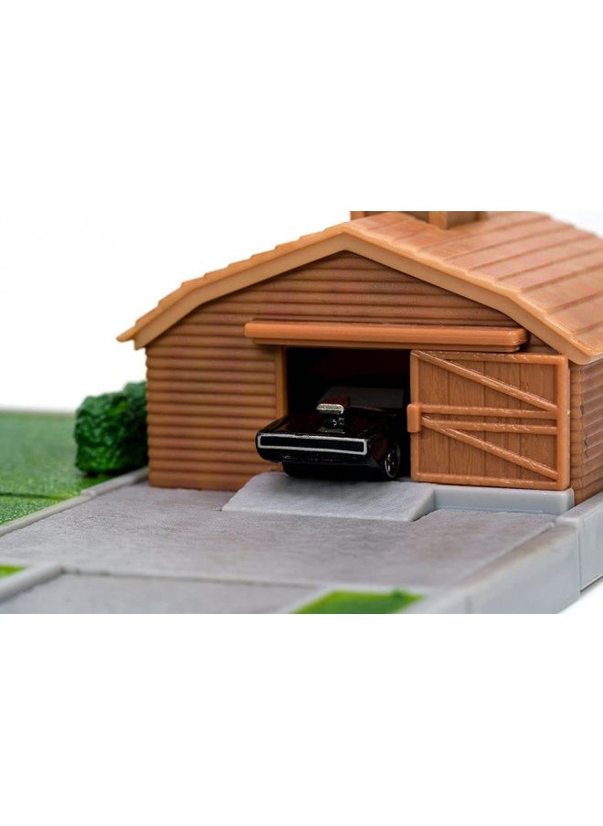 Jada Toys Fast & Furious Nano Hollywood Rides Dom Toretto's House Display Diorama with Two 1.65