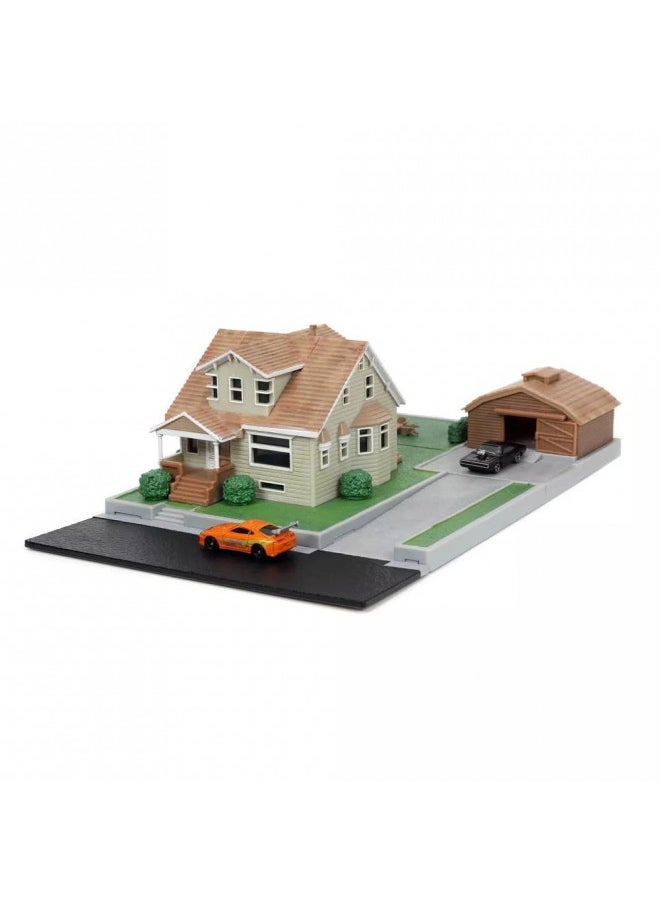 Jada Toys Fast & Furious Nano Hollywood Rides Dom Toretto's House Display Diorama with Two 1.65