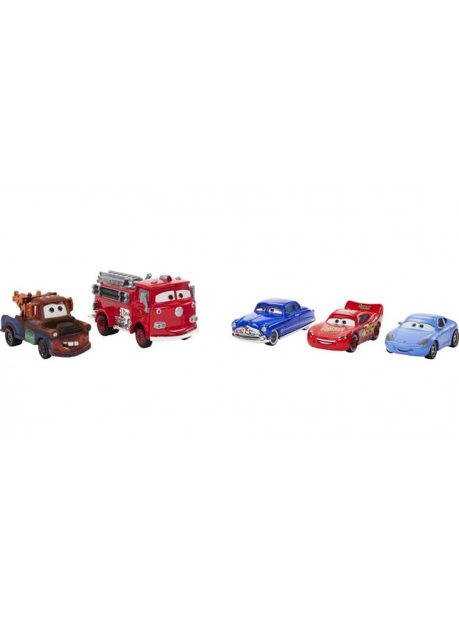 Mattel Disney Pixar Cars Vehicle 5-Pack Collection, Set of 4 Character Cars & 1 Red Fire Truck Inspired by Radiator Springs, Collectible Toy for Kids & Fans Ages 3 Years Old & Up