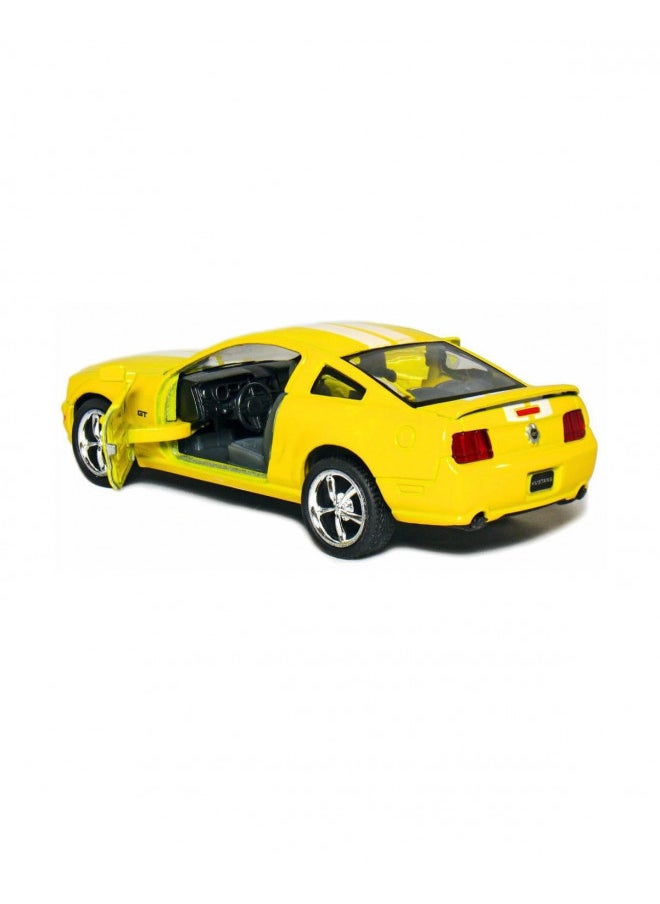 KiNSMART 2006 Ford Mustang GT Hardtop 1/38 Scale Diecast Car (Yellow)