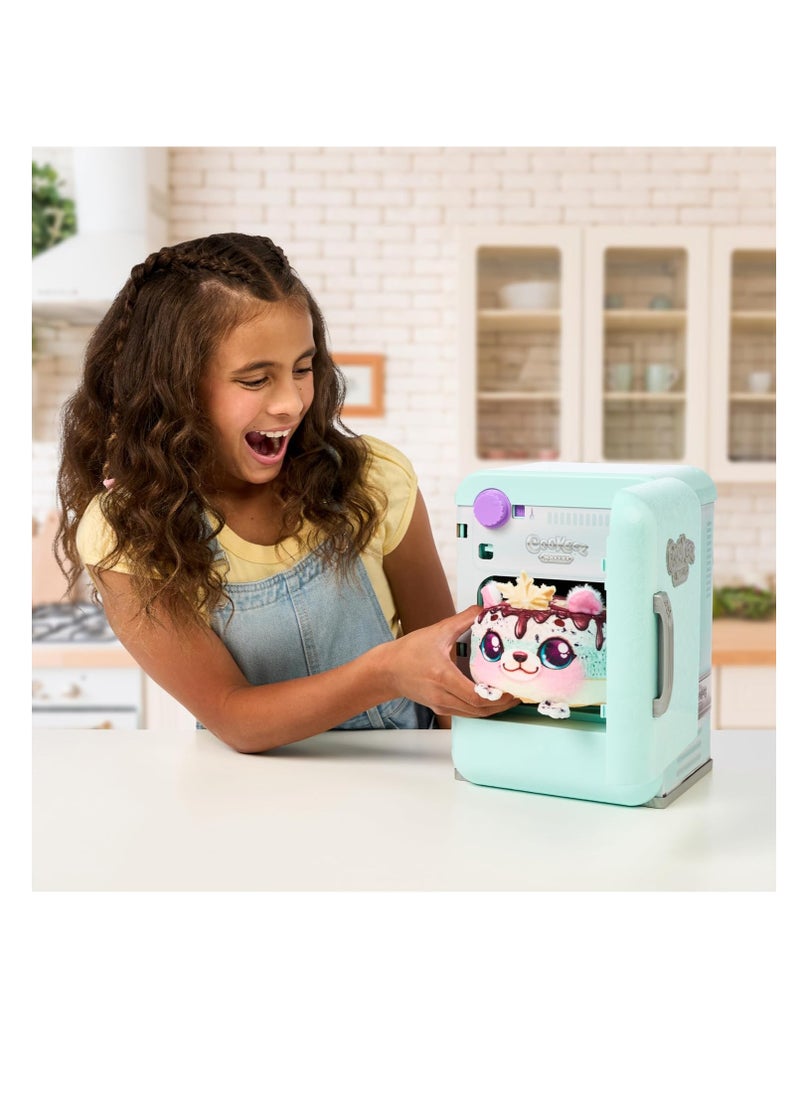 Cookeez Makery Freezy Cakez Fridge, Freezy Cakez. Mix & Decorate Your Plush Best Friend! Place Your Cake Mix in The Freeze and Be Amazed When A Scented, Shivering, Interactive Plush Friend Comes Out,1 Piece Only, Assorted