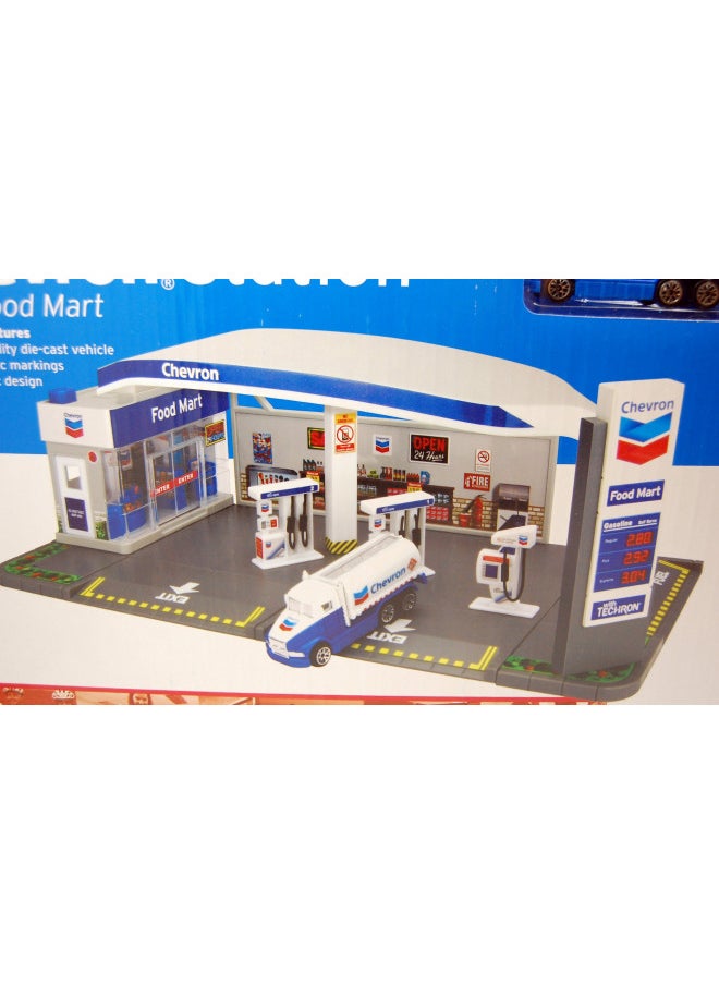 Daron Chevron Gas Station Playset