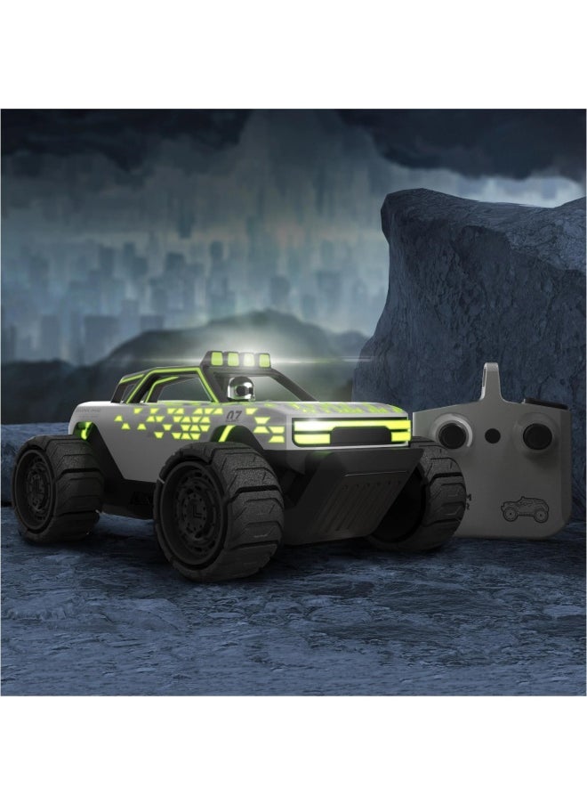 Sharper Image Phantom Crawler Remote Control Light-Up Truck ( 7.4 V )