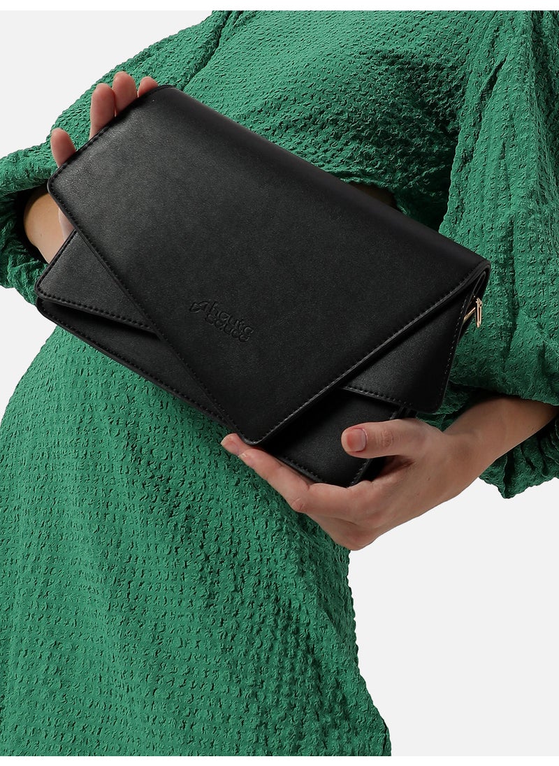 Quirky Line Clutch
