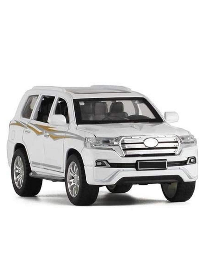 Diecast Car 1:24 For Toyota For Land-Cruiser SUV Cars Model Alloy Die Cast Sound And Light Pull Back Classic Luxury Vehicle