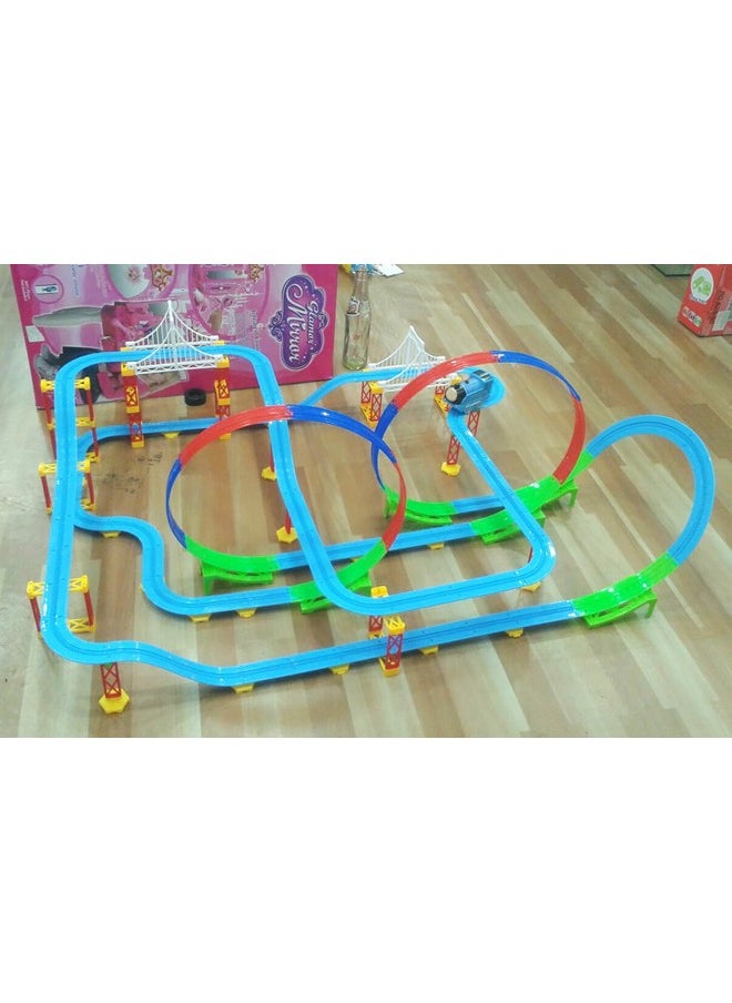 Electric Powered Train Track Set Motorized Engine Diy Self-Assemble Multi-Level Track Builder Set (162 Pcs) With Realistic Sound & Flashing Lights For Kids Boys & Girls Ages 3+ Years