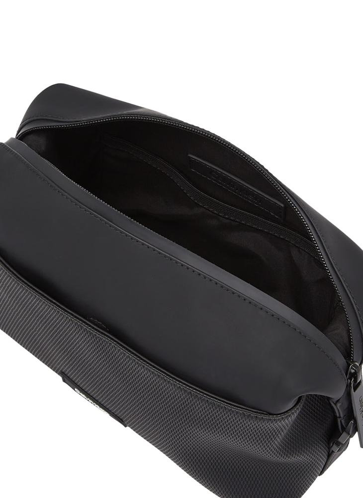 Logo Detailed Toiletry Bag