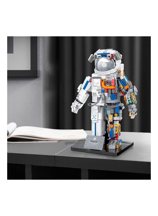 Space Exploration Astronaut Toys Building Block Kit, Collectible Mechanical Spaceman Build and Display Model, Creative Birthday Gift for Adults Kids, New 2023 (900 Pcs)