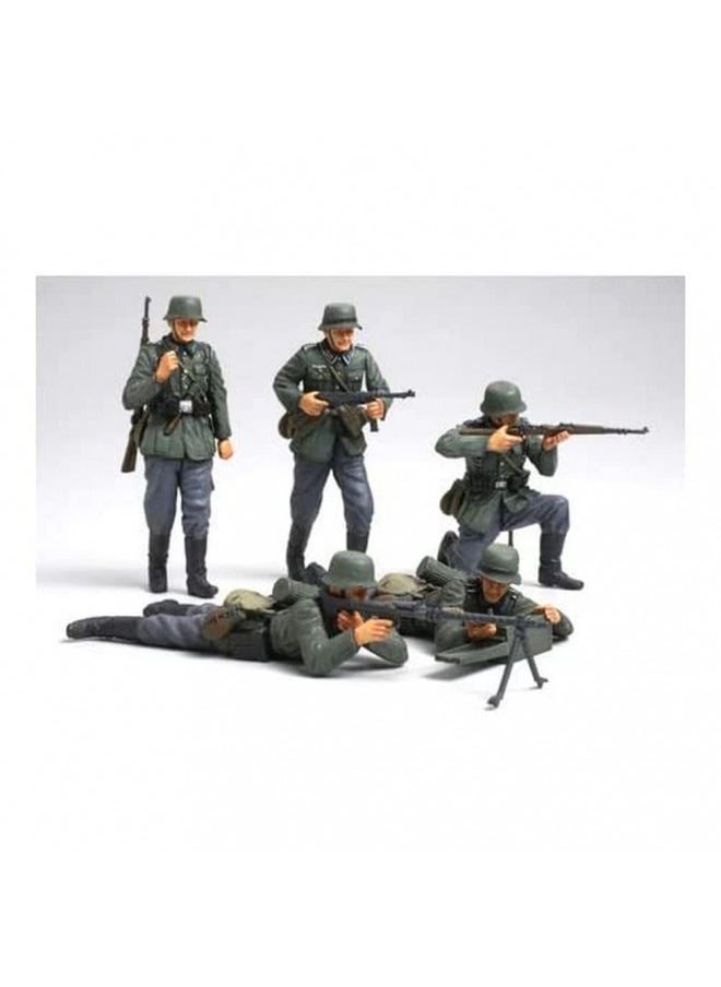 TAMIYA 300035293 1:35 WWII German Infantry Figures France Campaign (5)