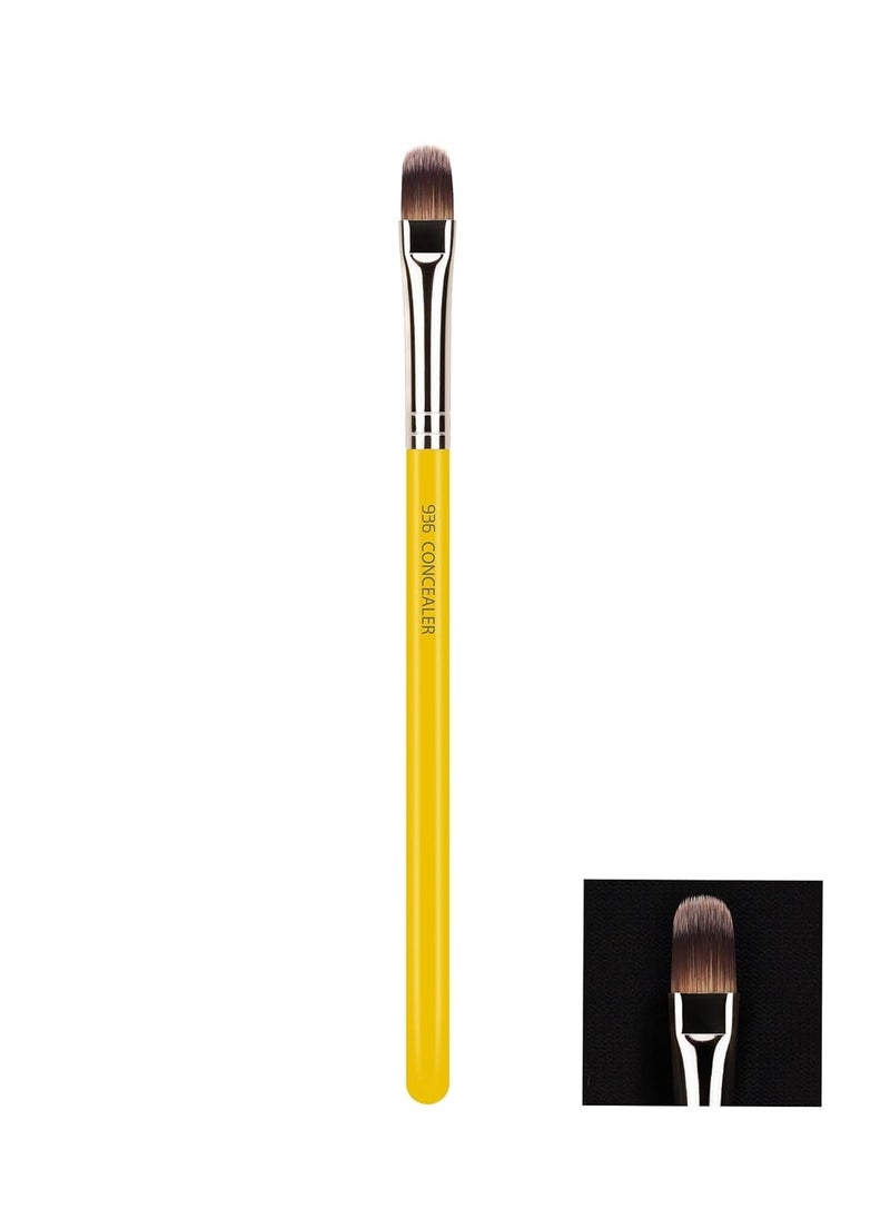 Bdellium Tools Professional Makeup Brush - Studio Series 936 Concealer - With Soft Synthetic Fibers, For Blending Concealer (Yellow, 1pc)