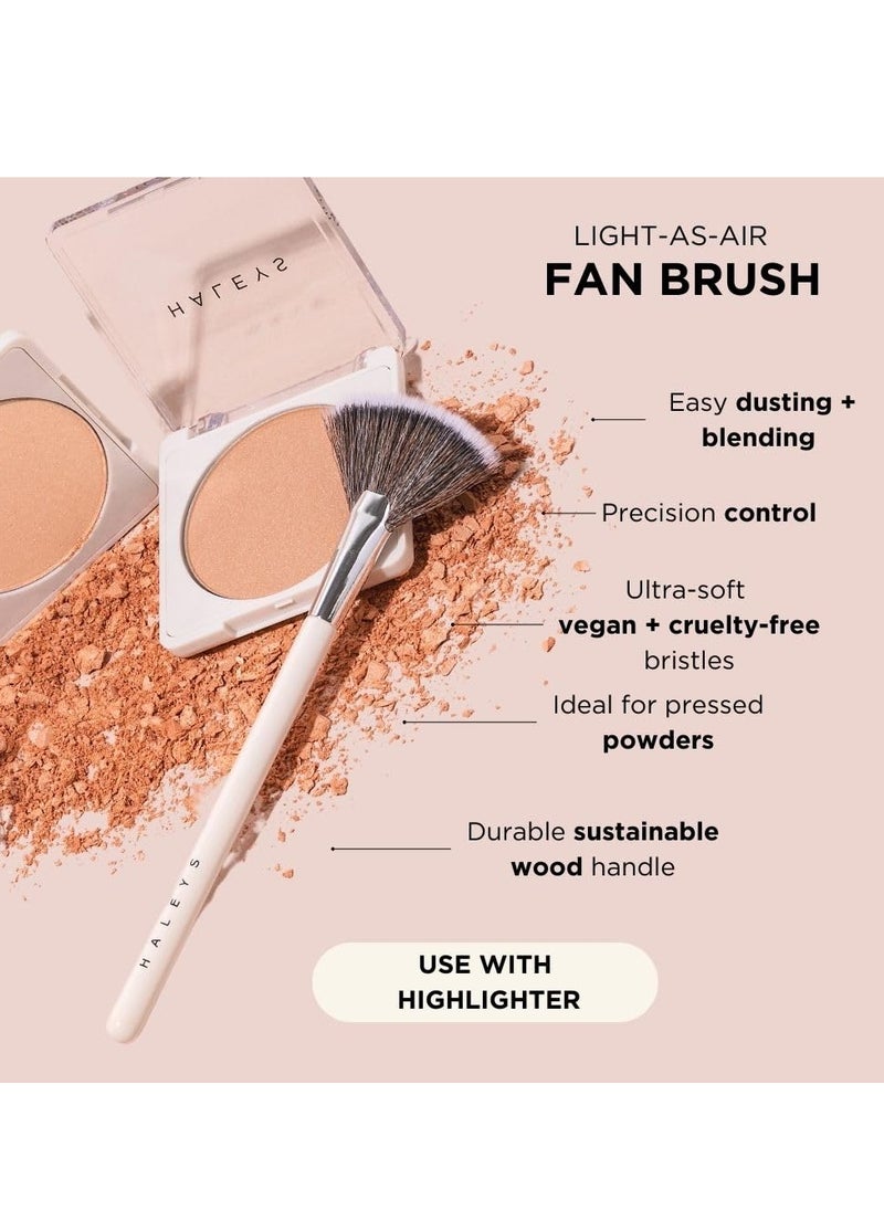 HALEYS Fan Brush VEGAN+CRUELTY-FREE, Sustainable Wood, Vegan Bristles for Airbrushed Finish, For highlighter application, Streak-free, Perfect Blending, Blurs, Smooths with Control