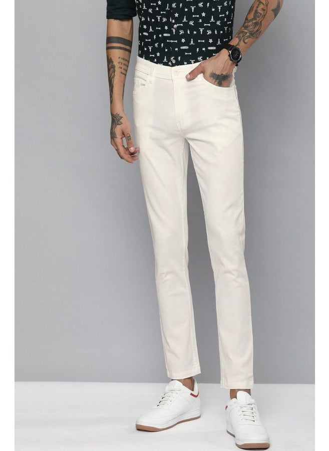 Men Slim Fit Solid Mid-Rise Chinos