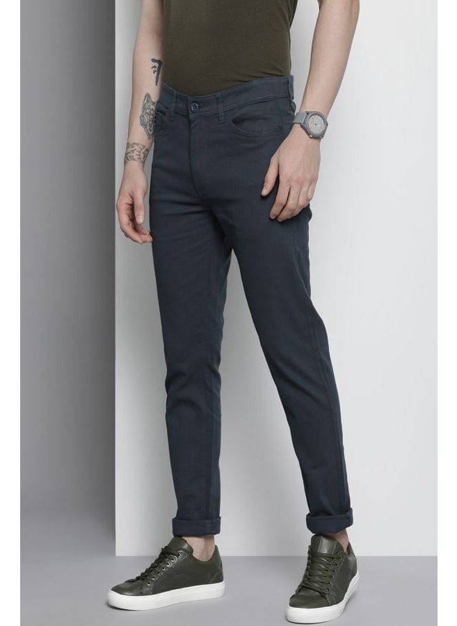 Men Slim Fit Solid Mid-Rise Stretchable Chinos