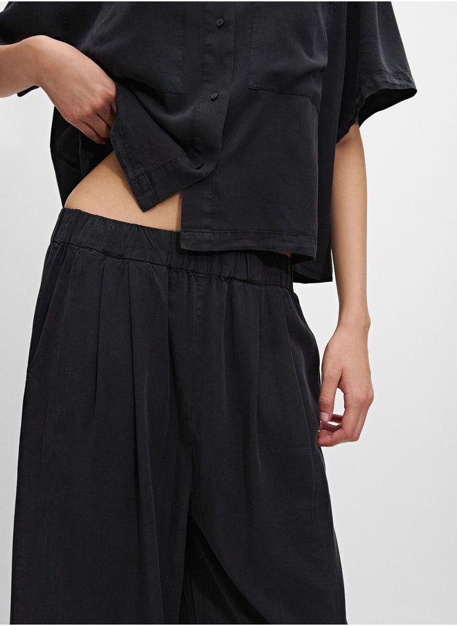 Elastic Waist Pants With Pleats